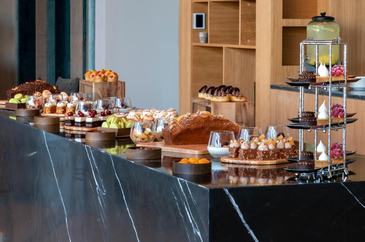حياة بالاس تغازوت باي المظهر الخارجي الصورة A dessert buffet