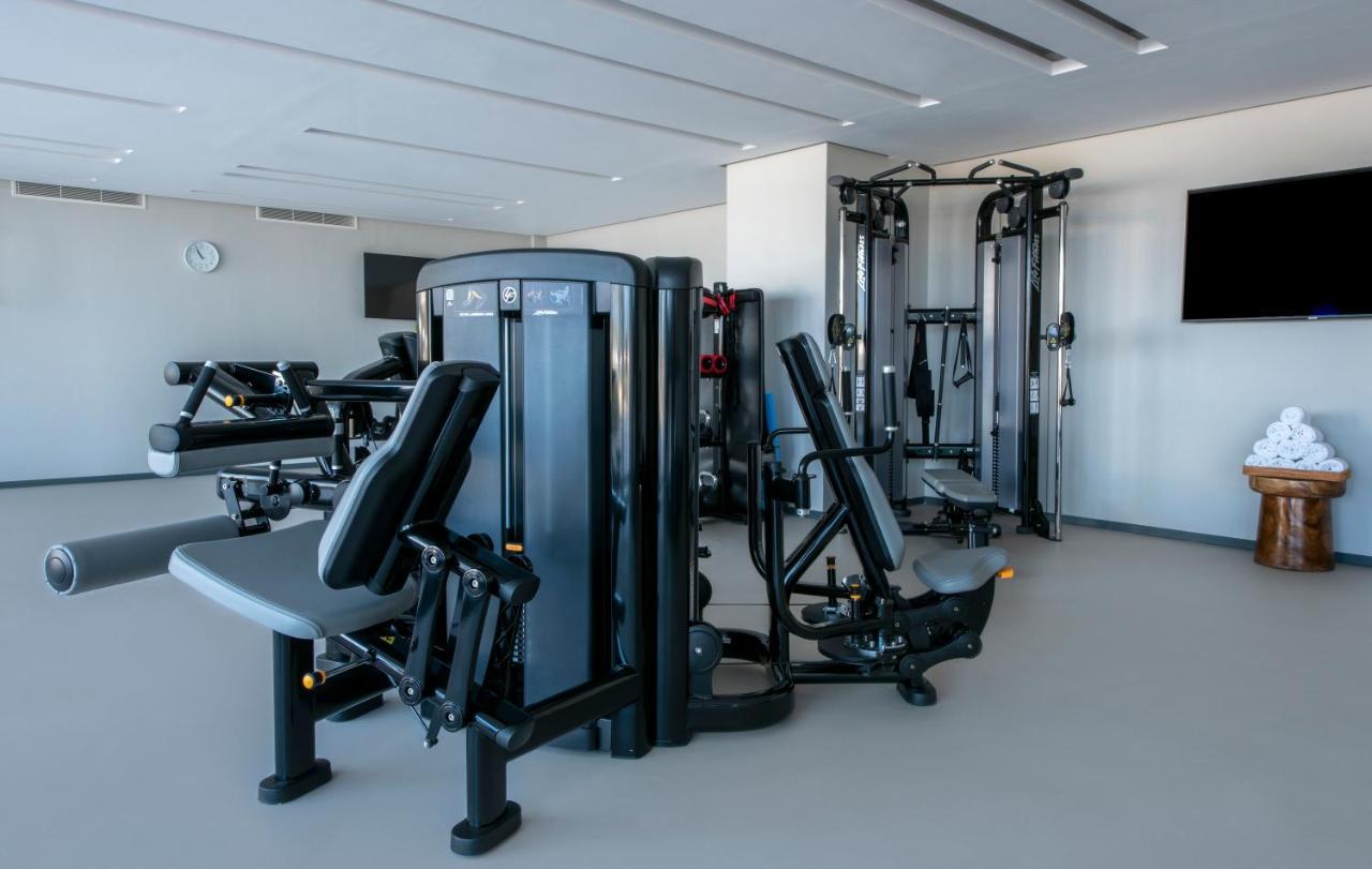 حياة بالاس تغازوت باي المظهر الخارجي الصورة The gym at the 100th floor of the tower