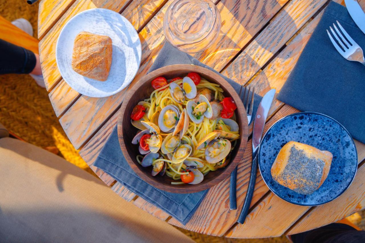 حياة بالاس تغازوت باي المظهر الخارجي الصورة Spaghetti vongole